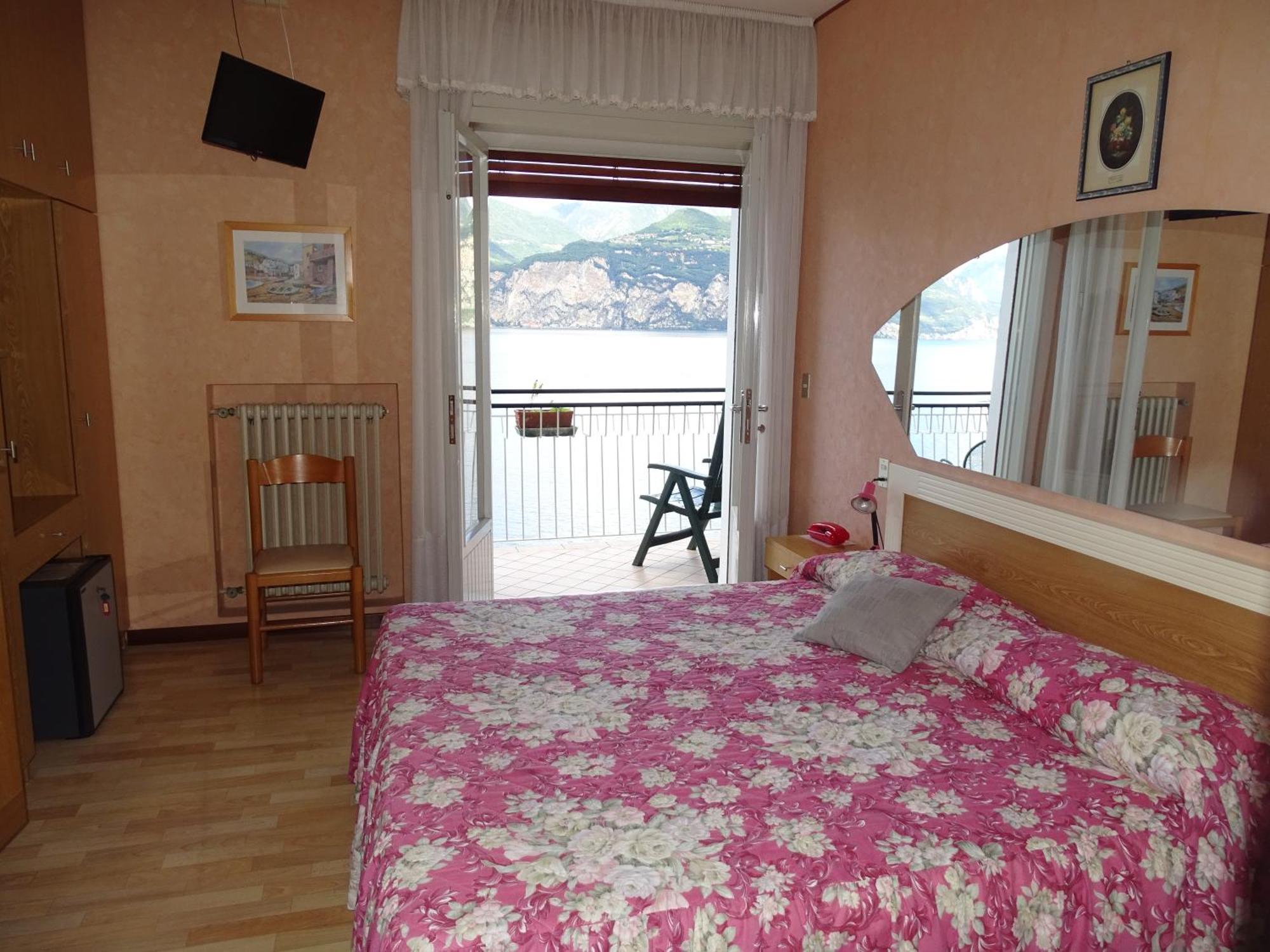 Casa Alessandra Malcesine Exteriör bild